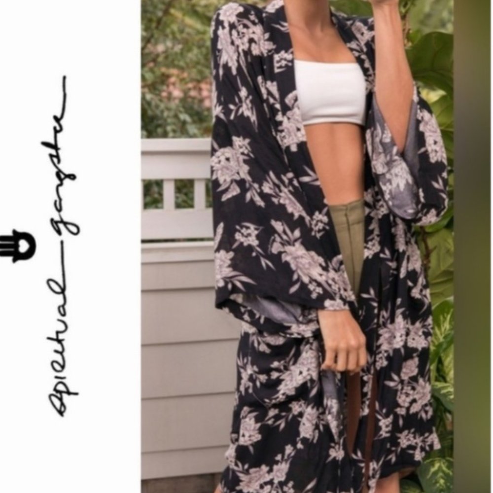 NWOT Spiritual Gangster Kimono